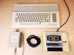 Commodore 64C Computer
